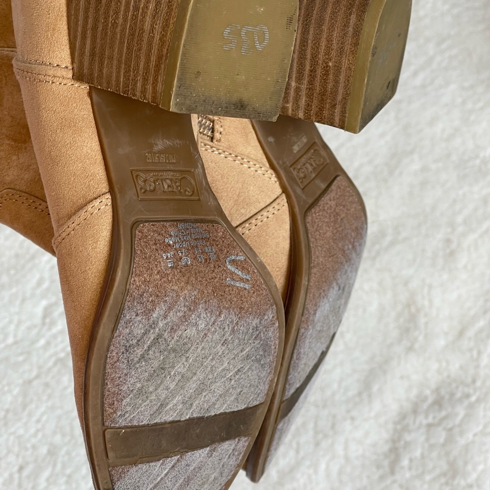 Carlos by Carlos Santana Light Brown/Tan Ankle Booties - Picture 5 of 7